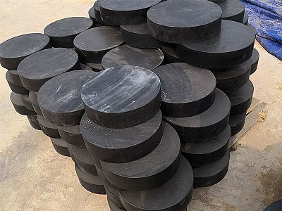 乡城县板式橡胶支座由若干层橡胶片与薄钢板经加压硫化